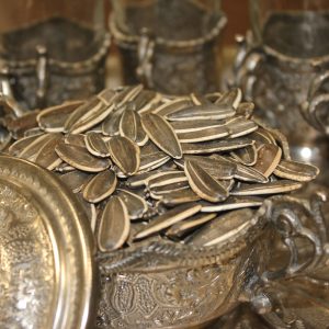 تخمه خام آفتابگردان ۱۷۰ تیپ۶
