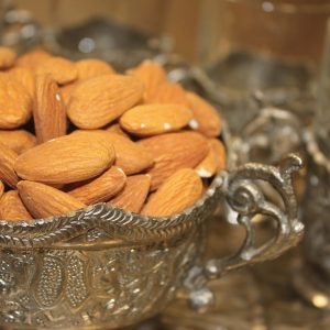 مغز بادام درختی خام